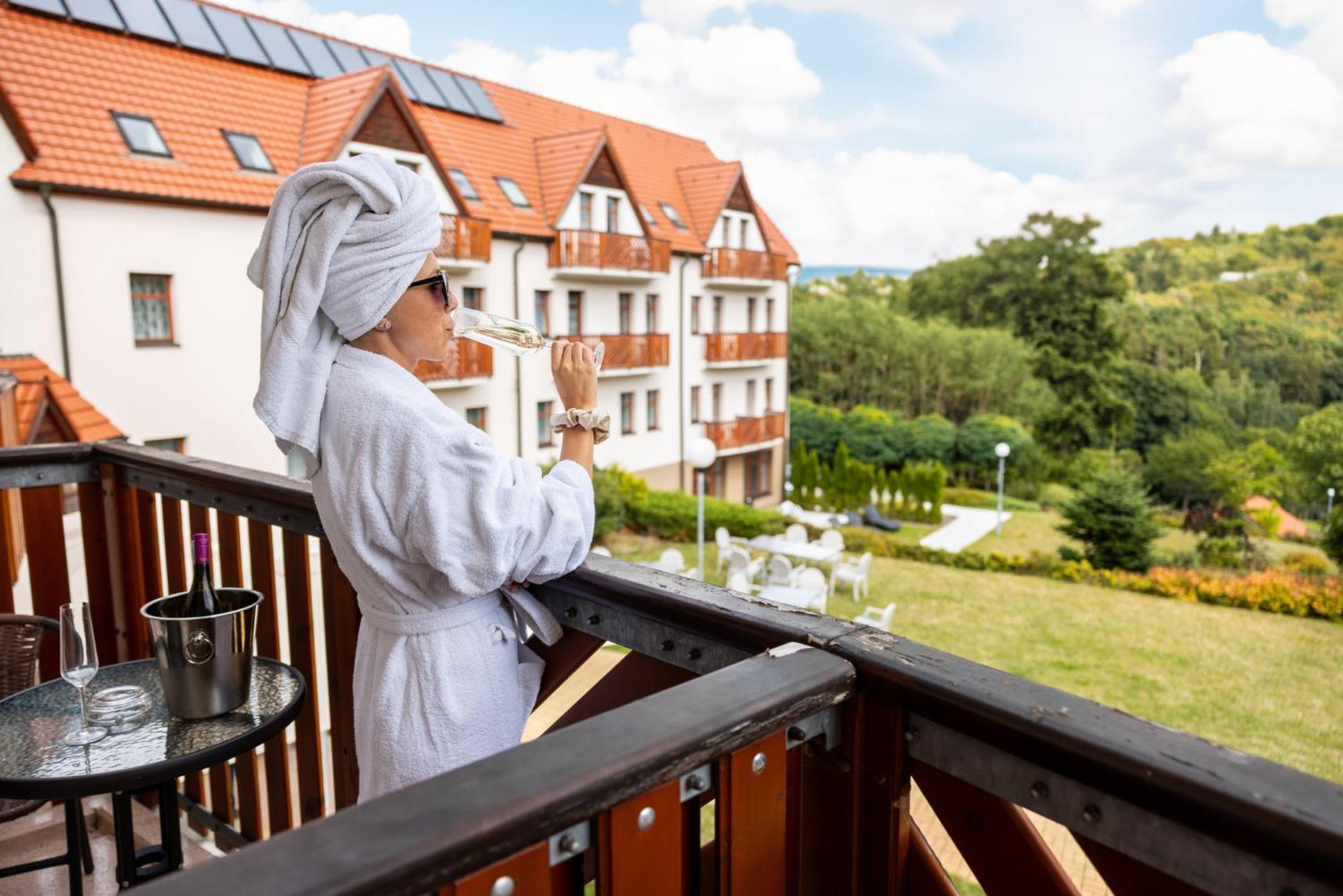 Pytloun Wellness Hotel Hasistejn Místo Extérieur photo