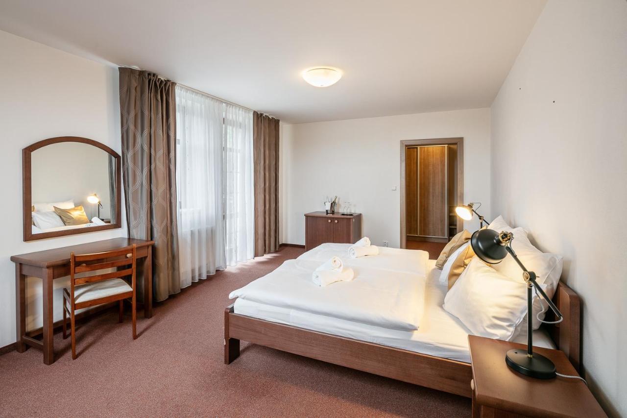 Pytloun Wellness Hotel Hasistejn Místo Extérieur photo